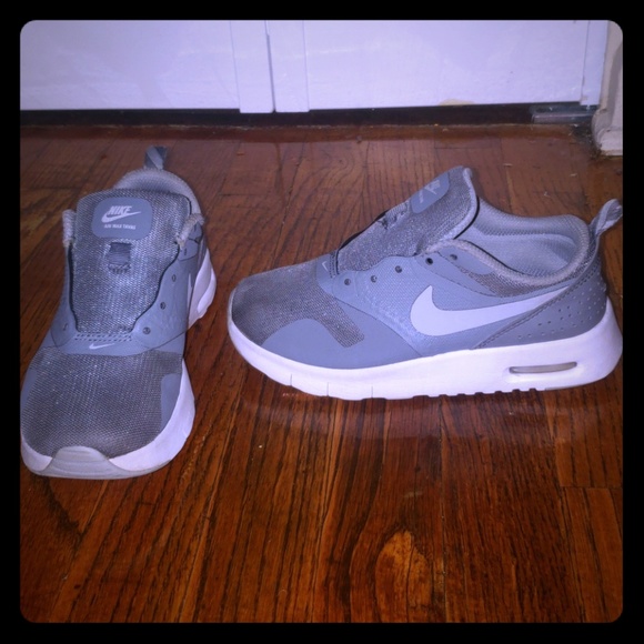 Nike Other - Nike Air Max Tavas boys sneakers